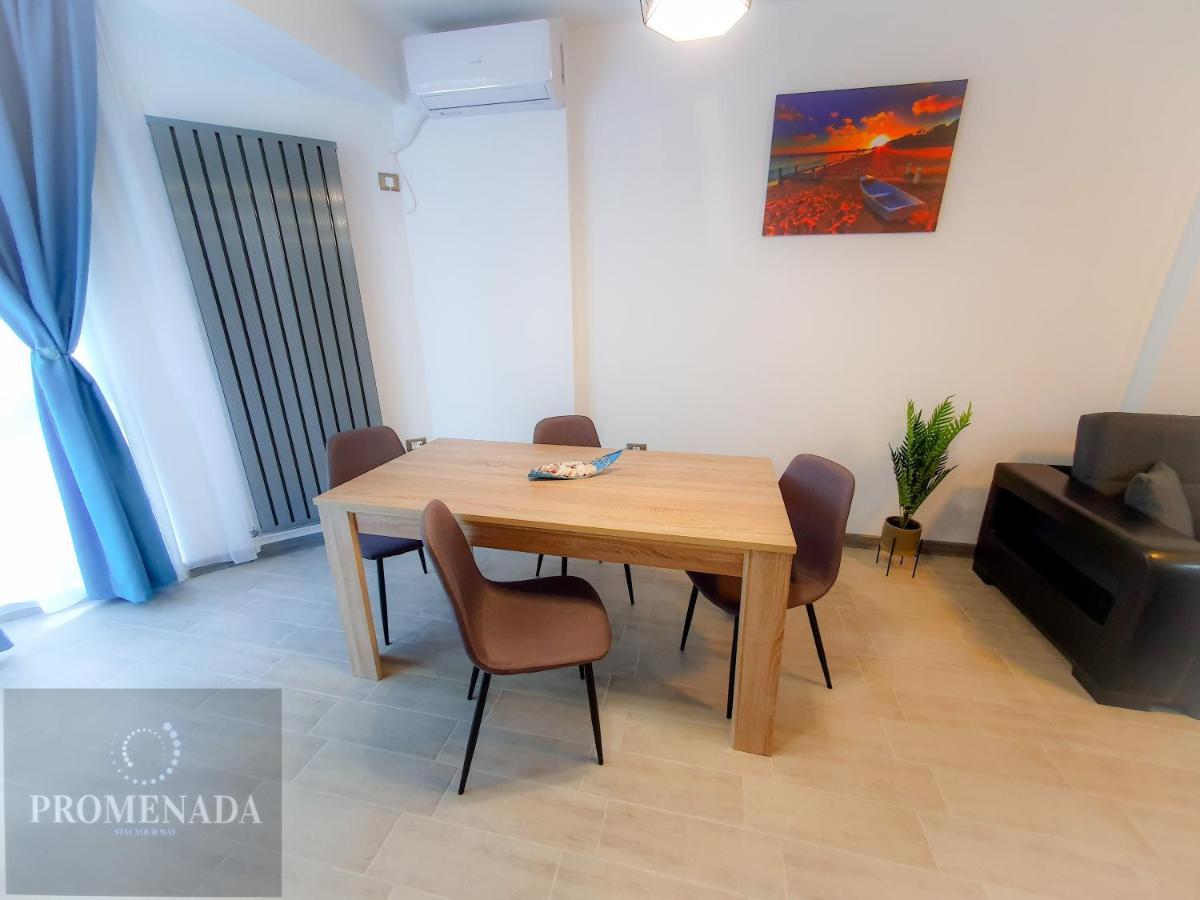 Sunfest Aparthotel Pool & Spa Mamaia Nord Navodari Dış mekan fotoğraf