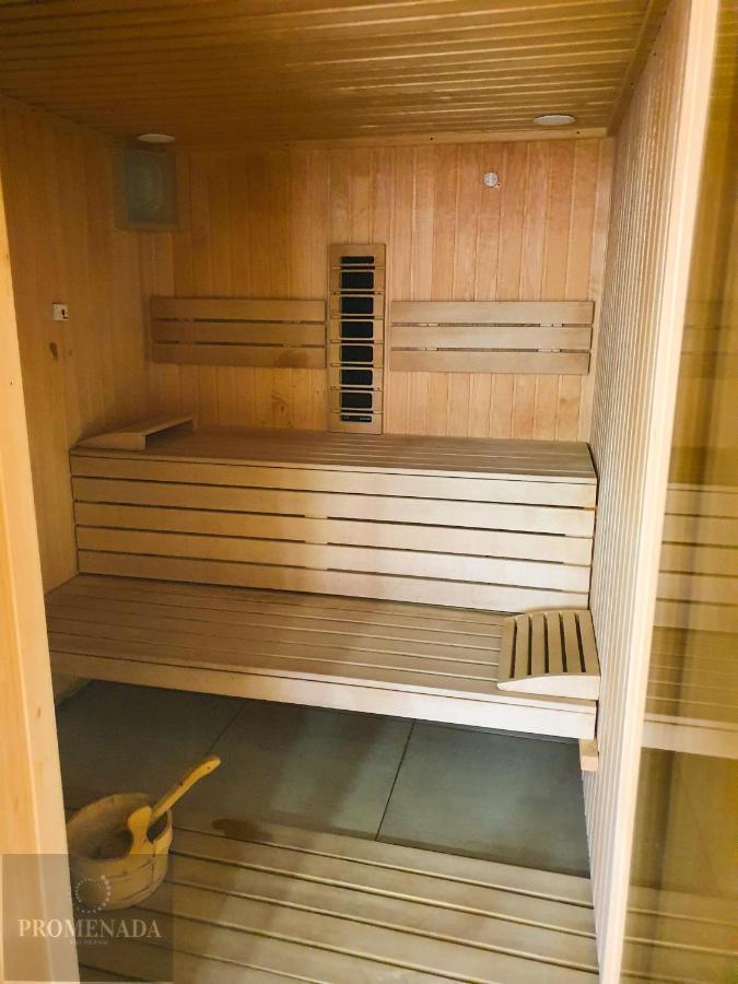 Sunfest Aparthotel Pool & Spa Mamaia Nord Navodari Dış mekan fotoğraf