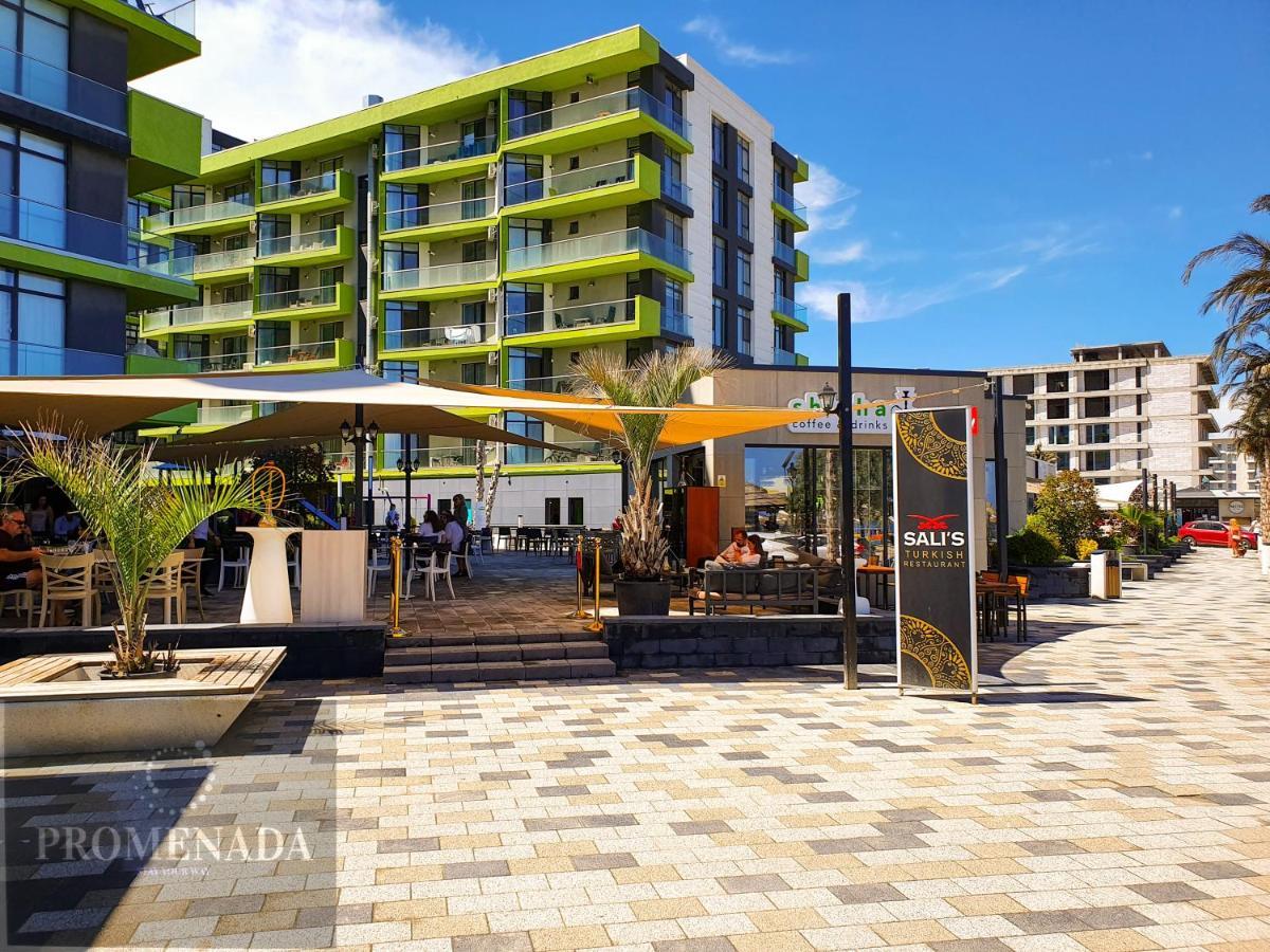 Sunfest Aparthotel Pool & Spa Mamaia Nord Navodari Dış mekan fotoğraf